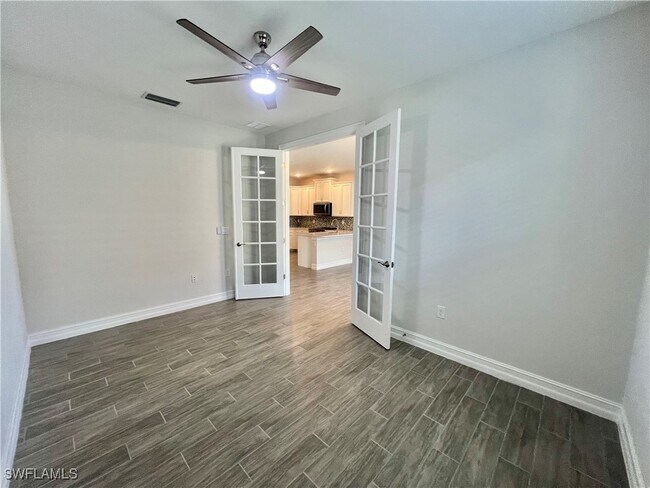 Building Photo - 1233 Enbrook Lp