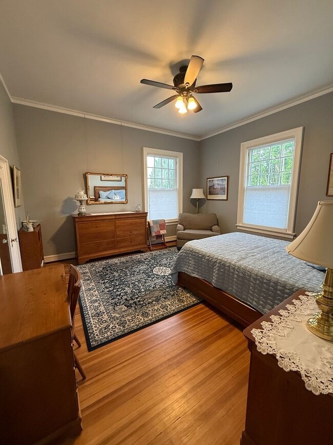 Building Photo - 2021 Rivermont Ave