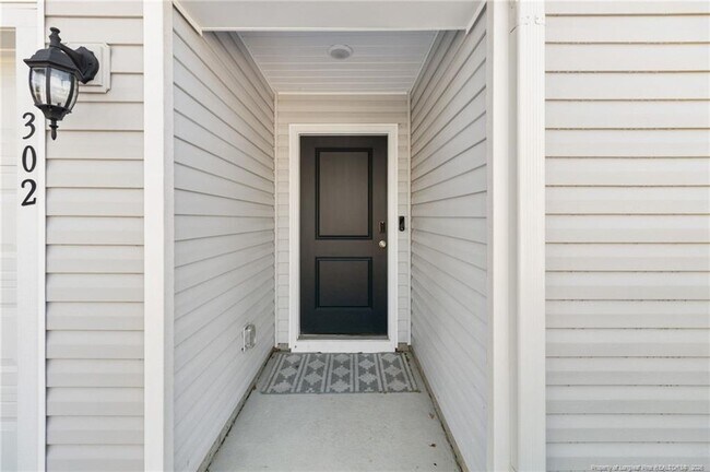 Building Photo - 302 Post Ave