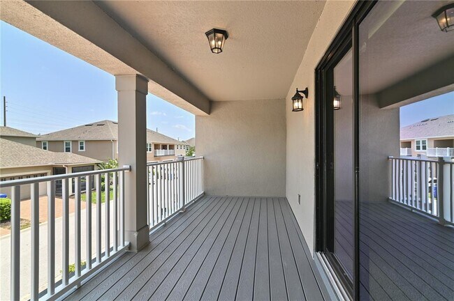 Building Photo - 2913 Windmill Dr