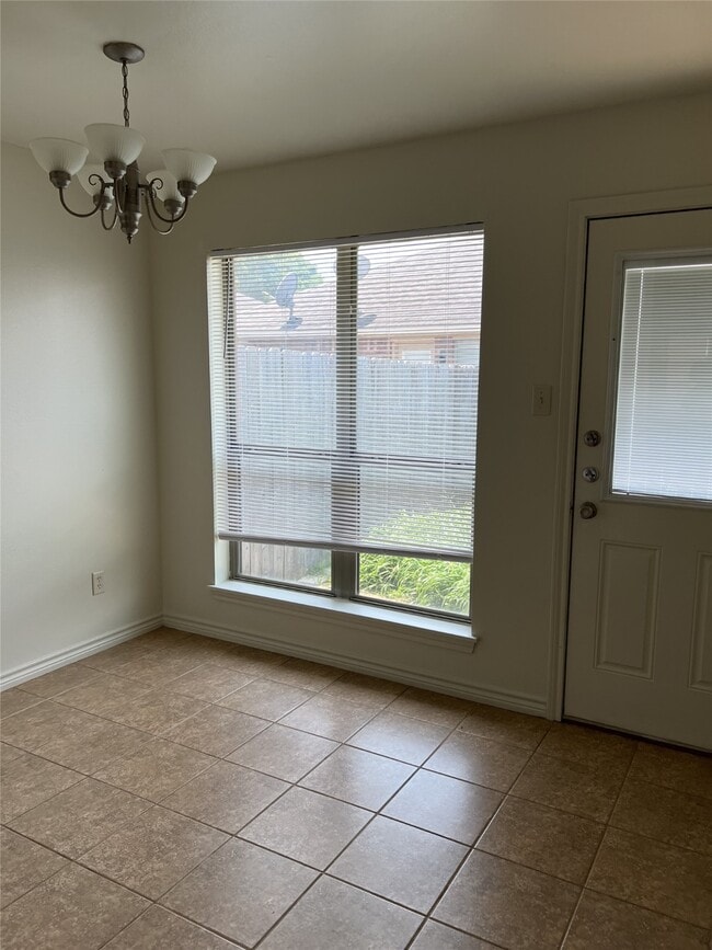 Building Photo - 712 Sharp St