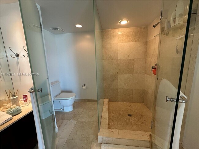 Building Photo - 150 Sunny Isles Blvd