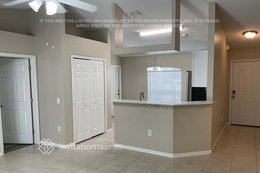 Building Photo - 575 Eagle Ct