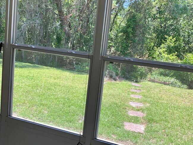 Building Photo - 3046 Bay Laurel Cir N