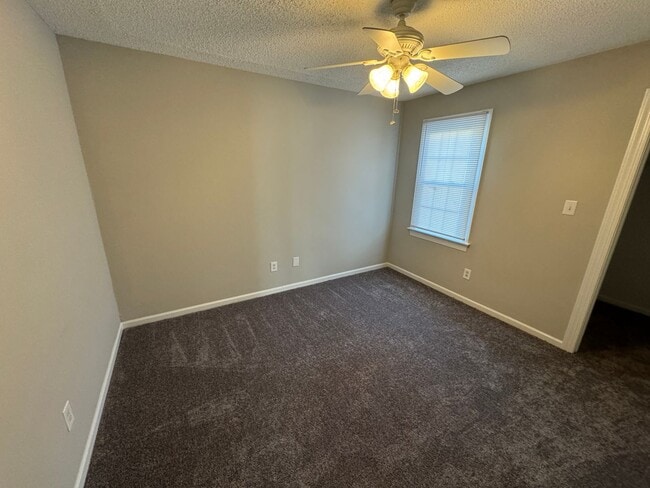 Building Photo - Renovated 3 Bedroom House Near Black Creek...