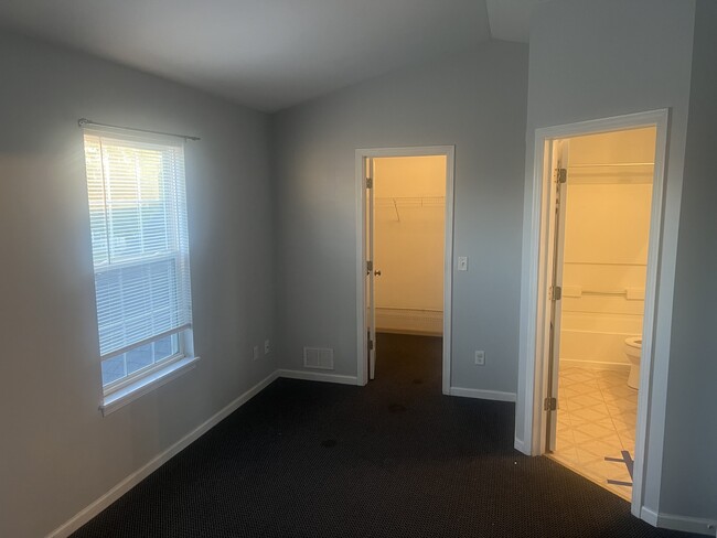 Building Photo - 759 Shannon Dr