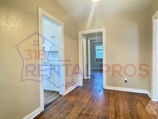 Building Photo - 2 Bedroom House in Ruston!