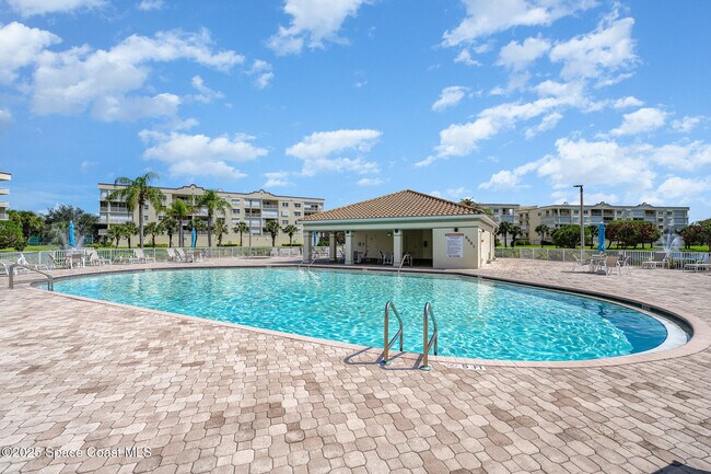 Building Photo - 8871 Lake Dr