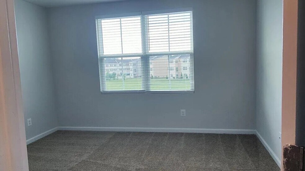Building Photo - 1047 Wickersham Wy