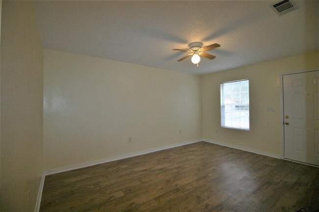 Building Photo - 532 Brock Ave