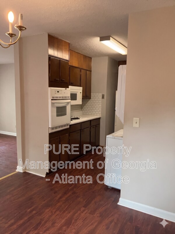 Building Photo - 771 Wilson Cir SW