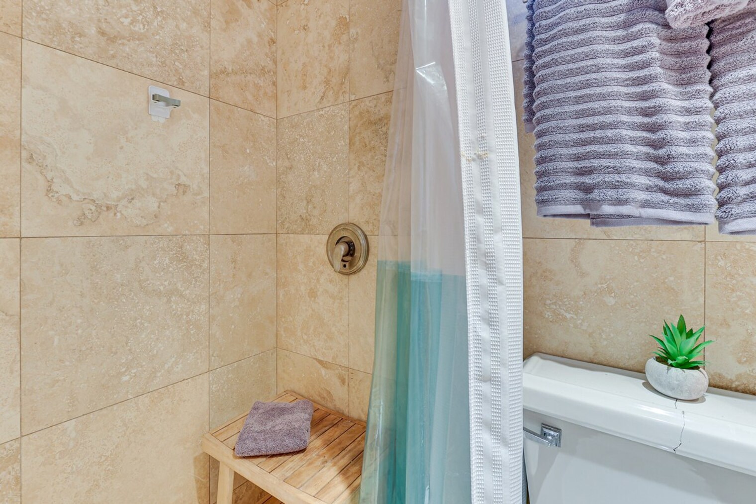 Building Photo - 466 Chestnut Ave