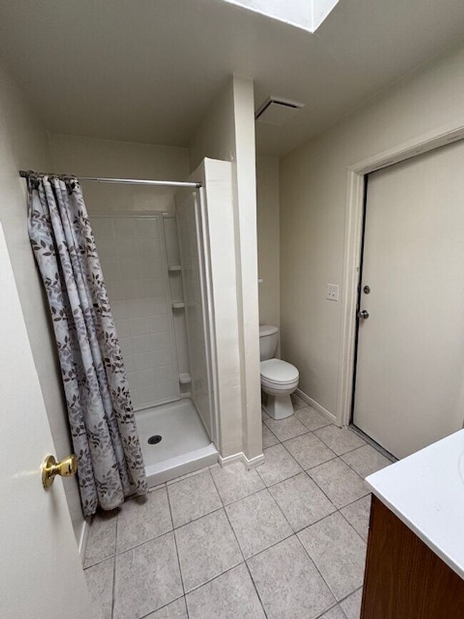 Building Photo - 4809 Treanna Ave