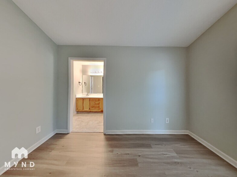 Building Photo - 2109 Ruddy Rd