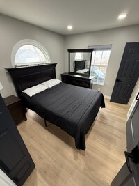 Building Photo - 2327 Jackson St