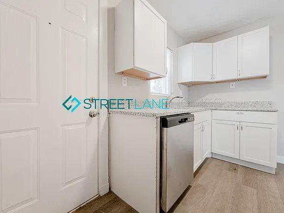 Building Photo - 1272 Laughren Dr