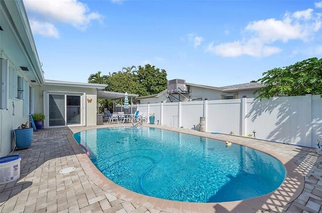 Building Photo - 2705 Roosevelt St