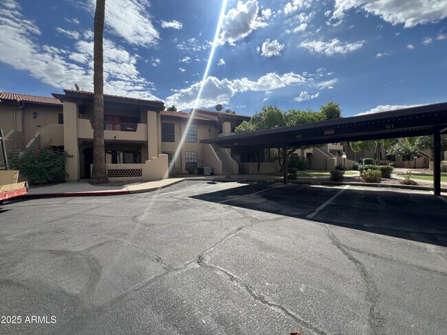 Building Photo - 1351 N Pleasant Dr