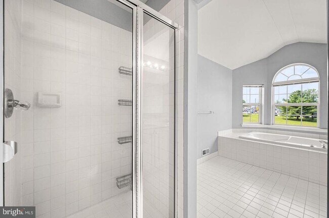 Building Photo - 713 Whitetail Cir