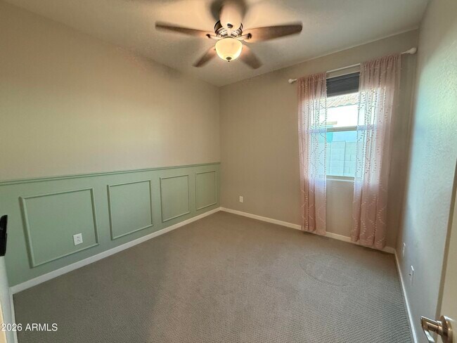 Building Photo - 9458 Thatcher Ave