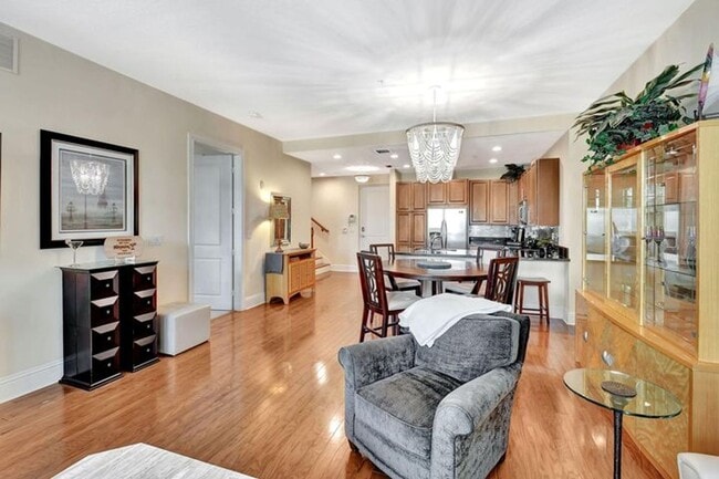 Building Photo - 3120 E Latitude Cir