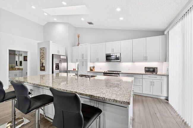 Building Photo - 12902 Touchstone Pl