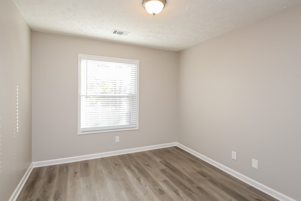 Building Photo - 923 River Rock Dr