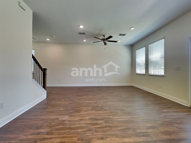 Building Photo - 27388 St Andrews Ave