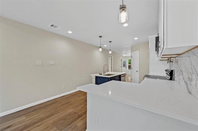 Building Photo - 2602 W Clarendon Dr