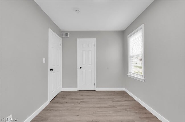 Building Photo - 12804 Kirton Ave