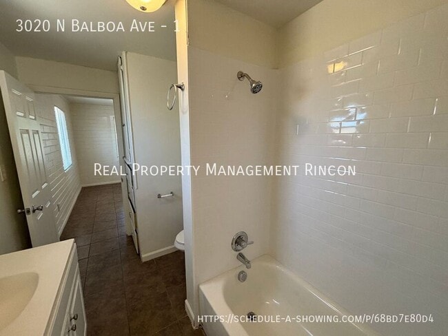 Building Photo - 3020 N Balboa Ave