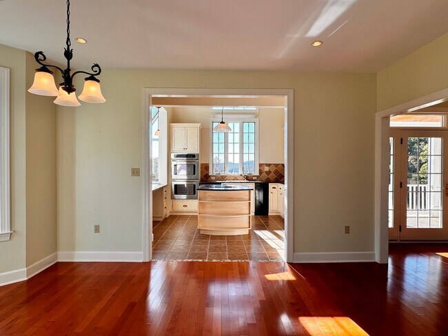 Building Photo - Private Farm Home in North Garden - Enjoy Fantastic Views - Main Level Primary Suite!