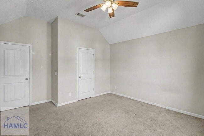 Building Photo - 976 Oak Crest Dr
