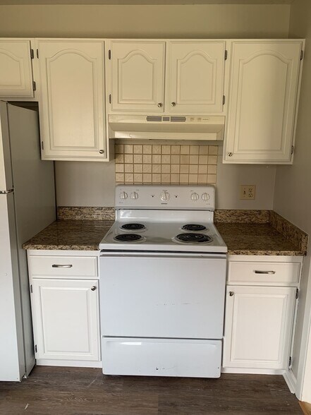 Building Photo - 7991 E Hampden Cir