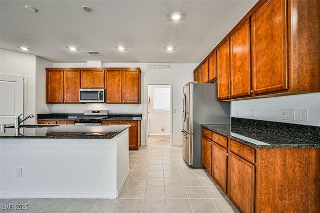 Building Photo - 7412 Legacy Pt St