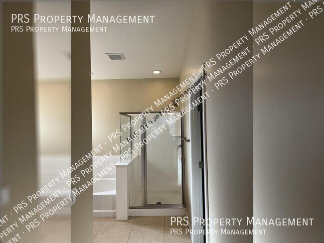 Building Photo - 3120 E Patrick St