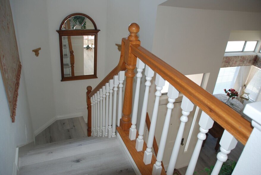 Building Photo - 16236 Peppertree Ln