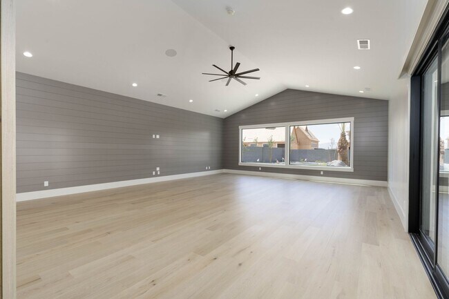 Building Photo - Gorgeous Custom Single Story with RV Garage