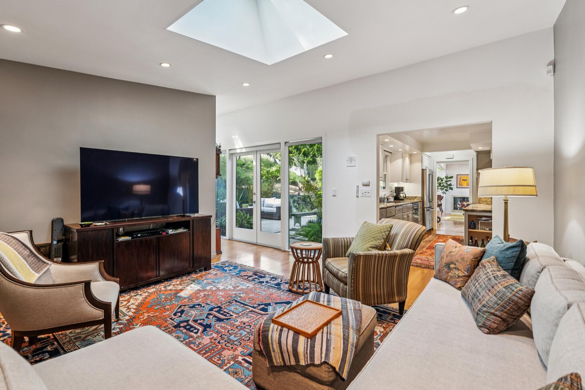 Building Photo - 664 Woodmont Ave