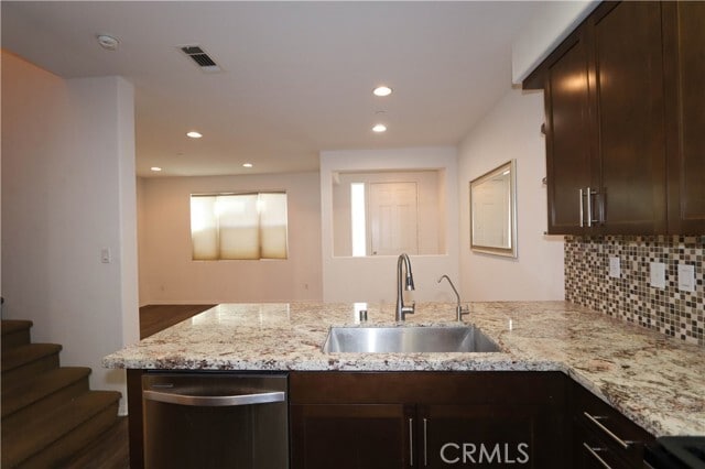 Building Photo - 163 E Commercial St