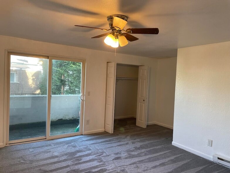 Building Photo - 227 Dorn Ave