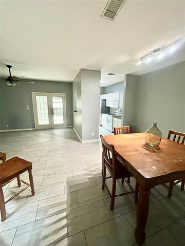 Building Photo - 3500 E Park Blvd