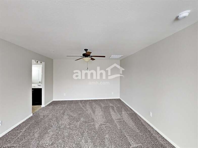 Building Photo - 20673 W Point Ridge Rd