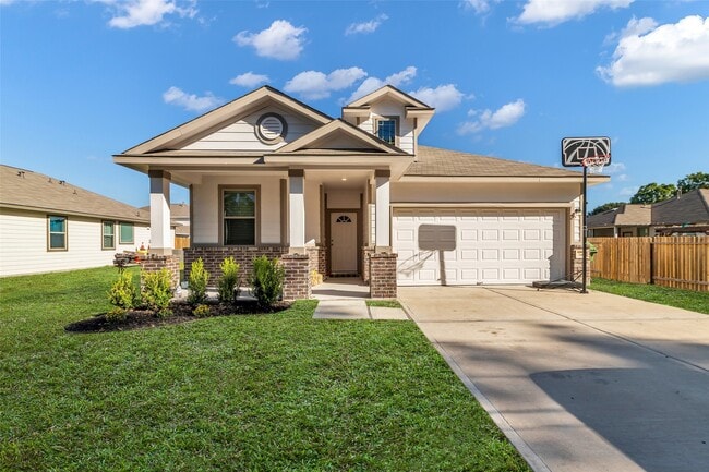 Building Photo - 740 Brown Rd