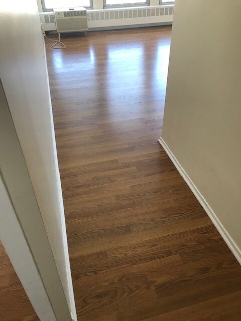 entrance - 1450 E 55th Pl