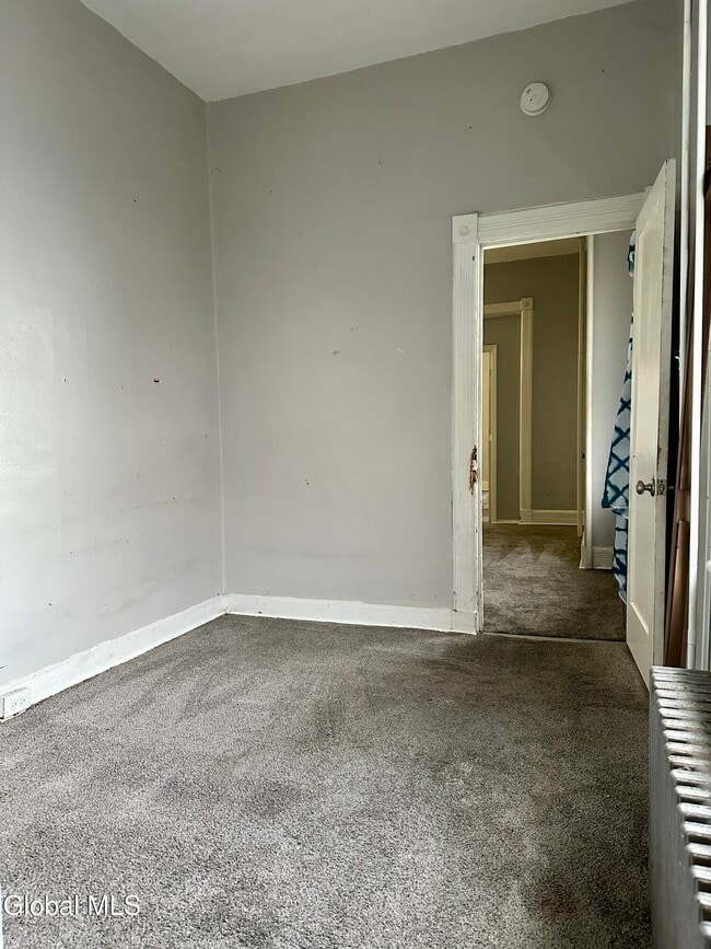 Building Photo - 71 Watervliet Ave