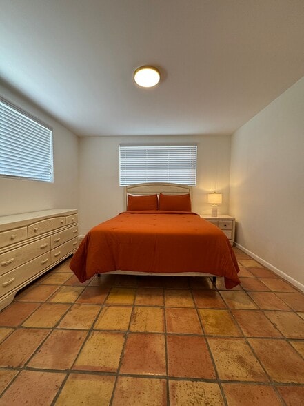 Building Photo - 1460 Ocean Dr