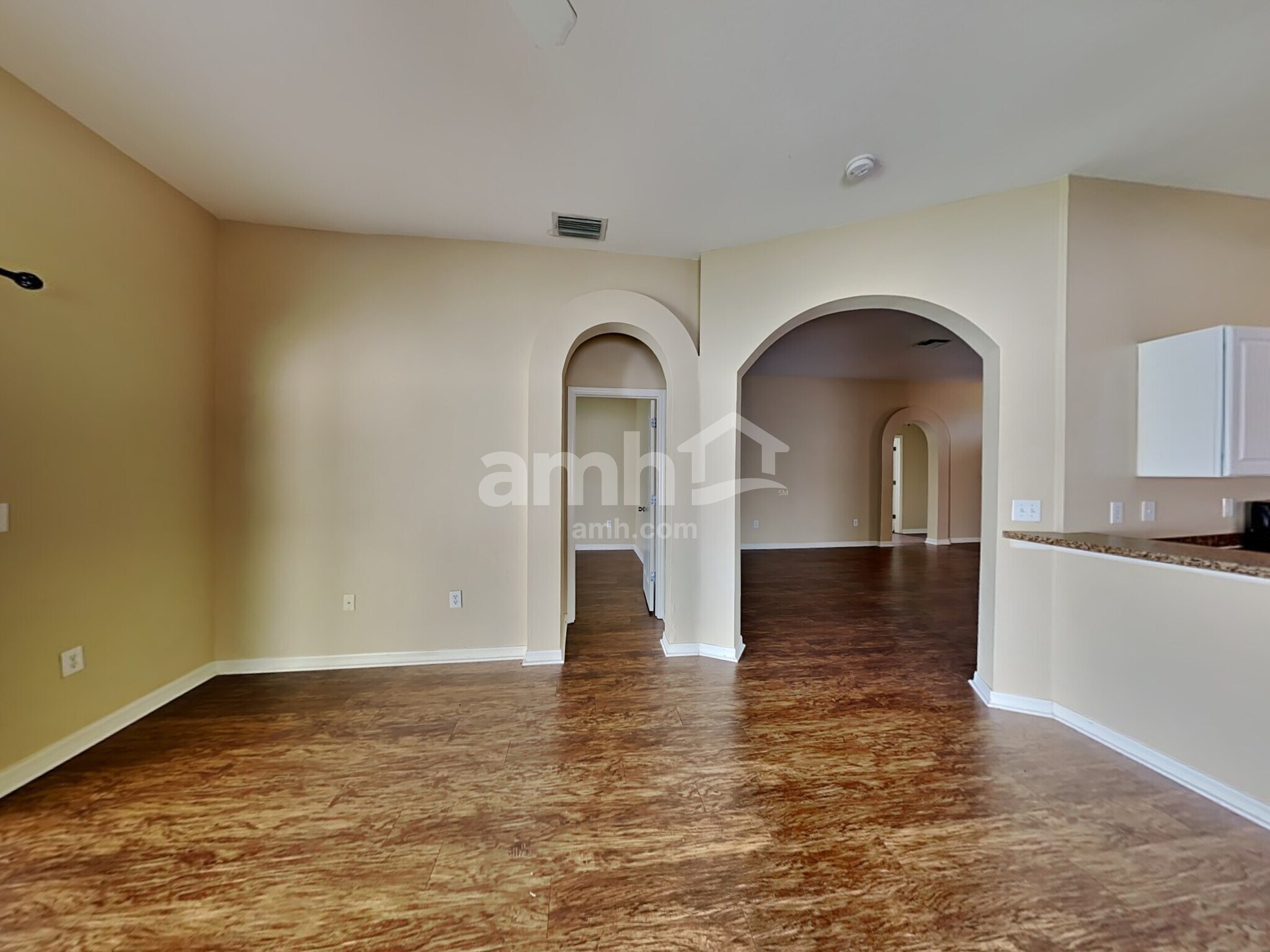 Building Photo - 27826 Breakers Dr
