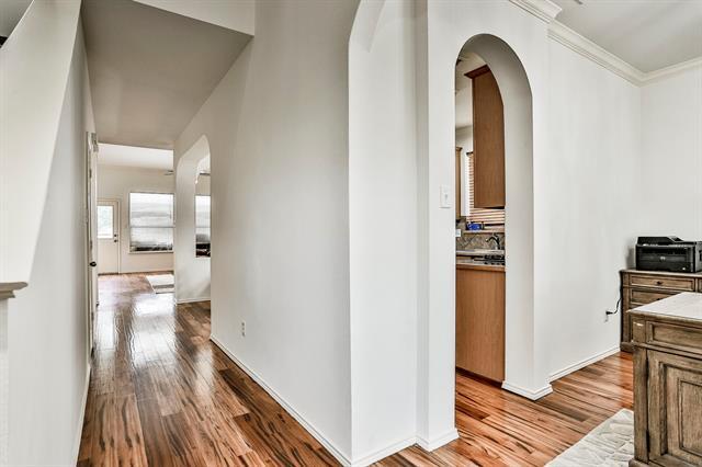 Building Photo - 9921 Delamere Dr