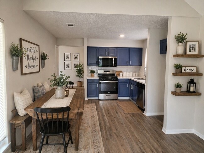 Building Photo - 6311 Diamond Rock Dr